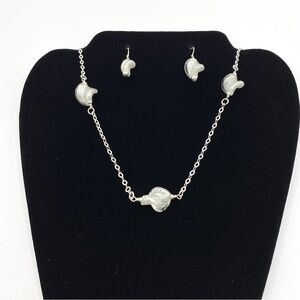 Silvertone Glass Twist Bead Necklace & Earrings Set